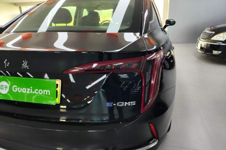 Used Hongqi E-QM5 2021 Charging Version Flagship Edition Exterior 3
