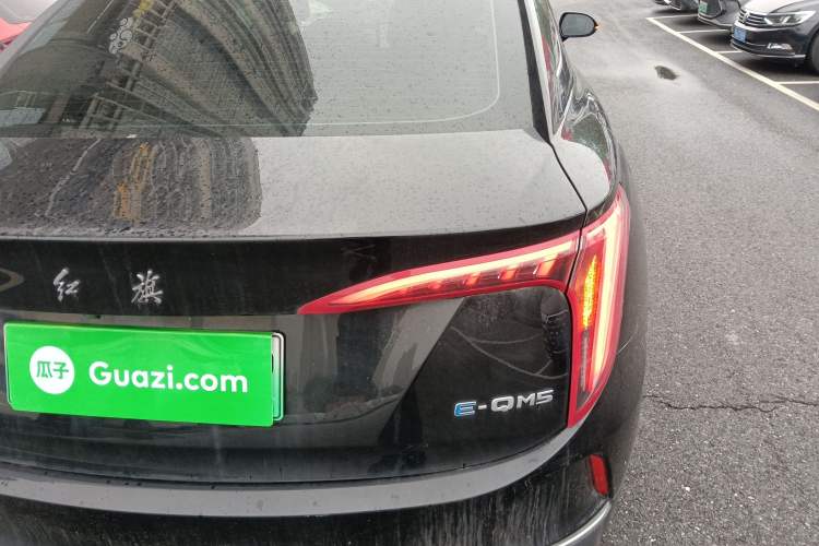 Used Hongqi E-QM5 2021 Charging Version Flagship Edition Exterior 3