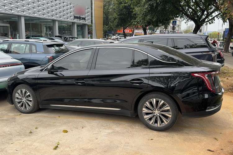 Used Hongqi E-QM5 2021 Charging Version Flagship Edition Exterior 4
