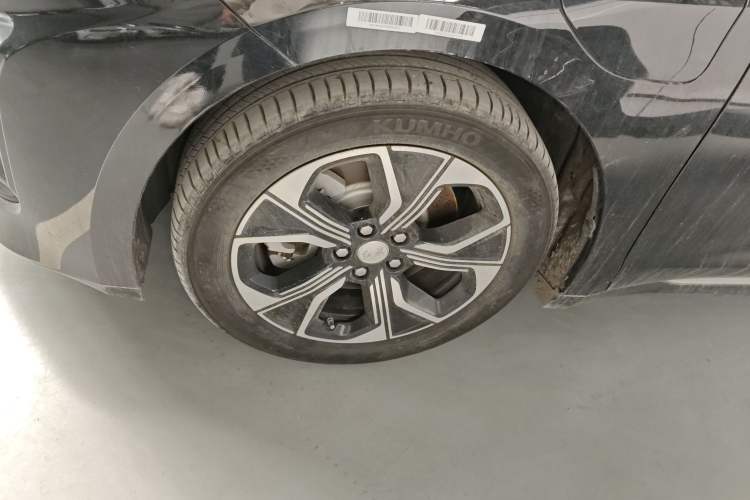 Used Hongqi E-QM5 2021 Charging Version Flagship Edition Exterior 4