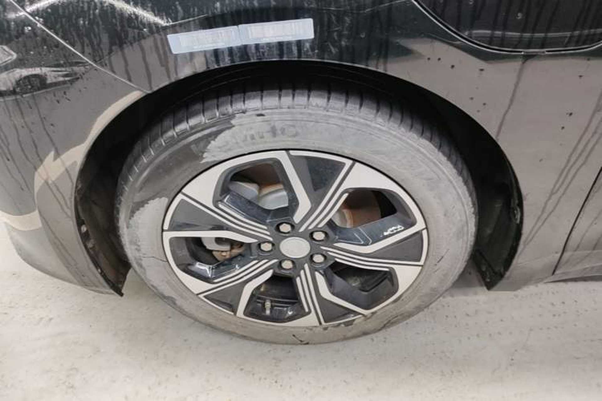 Used Hongqi E-QM5 2021 Charging Version Flagship Edition Exterior 4