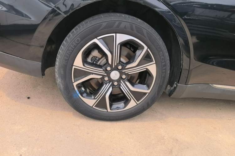 Used Hongqi E-QM5 2021 Online Booking Charging T3 Edition 4 Seats Exterior 5