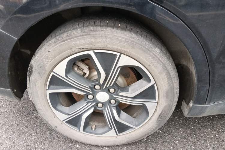 Used Hongqi E-QM5 2021 Charging Version Flagship Edition Exterior 5