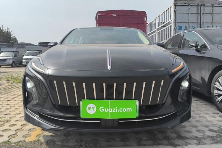 Used Hongqi E-QM5 2021 Online Booking Charging Basic Edition 5 Seats Front