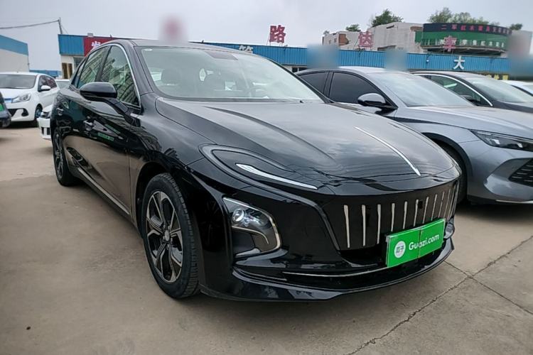 Used Hongqi E-QM5 2021 Online Booking Charging Basic Edition 5 Seats Front Right 45 Deg