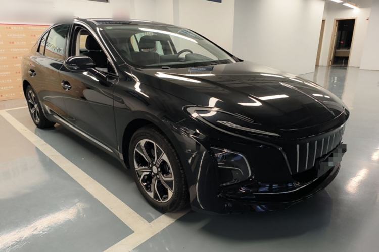 Used Hongqi E-QM5 2021 Online Booking Charging Basic Edition 5 Seats Front Right 45 Deg