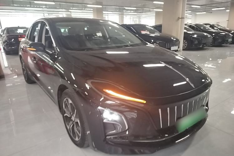 Used Hongqi E-QM5 2021 Charging Version Flagship Edition Front Right 45 Deg
