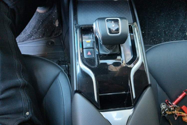 Used Hongqi E-QM5 2021 Online Booking Charging T3 Edition 4 Seats Gear Lever
