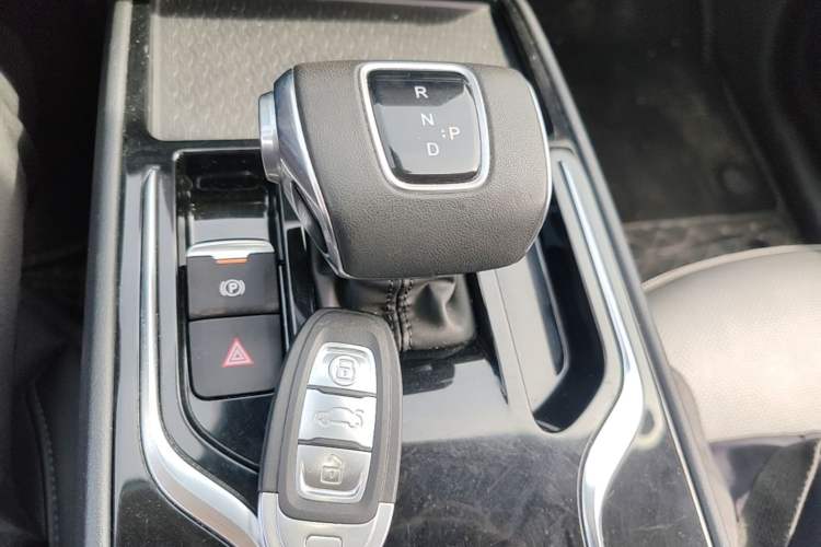 Used Hongqi E-QM5 2021 Charging Version Flagship Edition Gear Lever