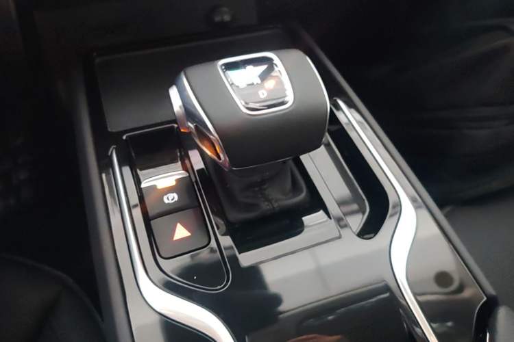Used Hongqi E-QM5 2021 Ride-Hailing Charging—Didi Edition 5 Seats Gear Lever