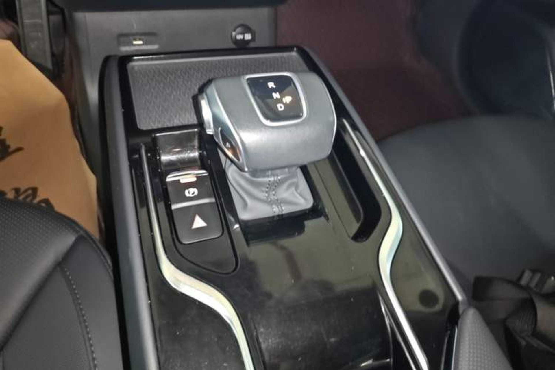 Used Hongqi E-QM5 2021 Charging Version Flagship Edition Gear Lever
