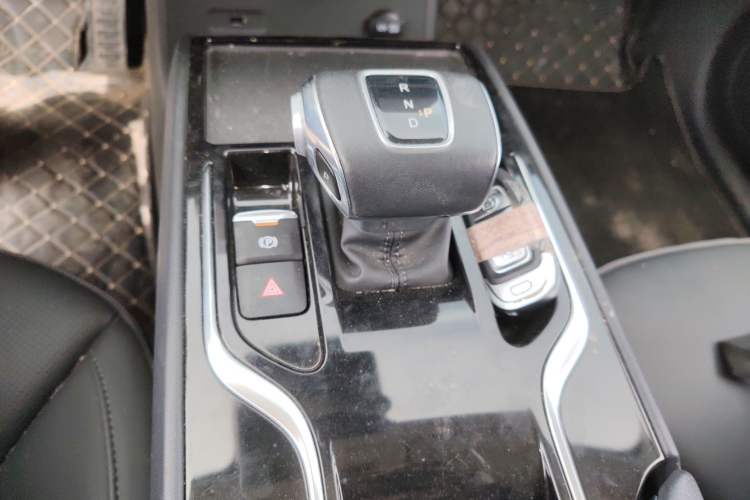 Used Hongqi E-QM5 2021 Charging Version Flagship Edition Gear Lever