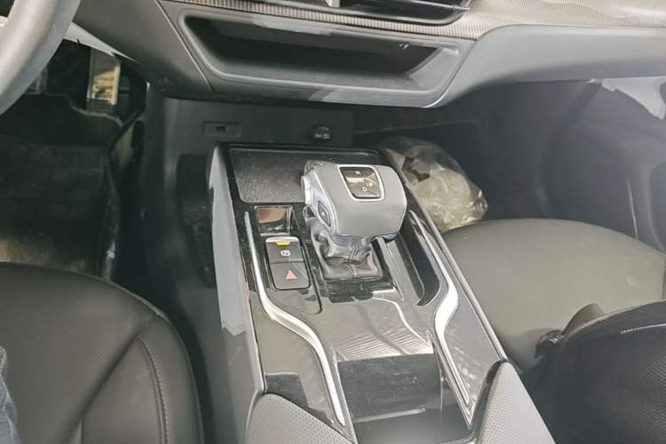 Used Hongqi E-QM5 2021 Charging Version Flagship Edition Gear Lever