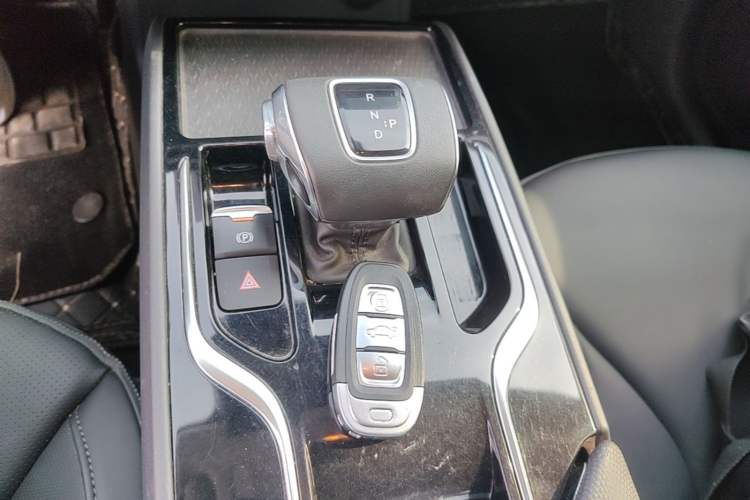 Used Hongqi E-QM5 2021 Charging Version Flagship Edition Gear Lever