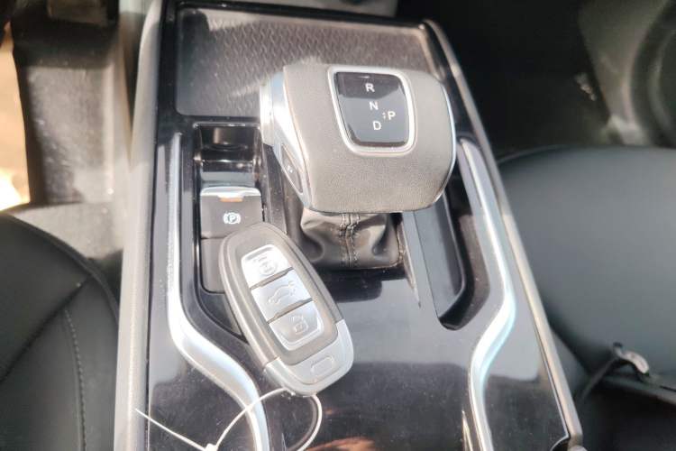 Used Hongqi E-QM5 2021 Charging Version Flagship Edition Gear Lever