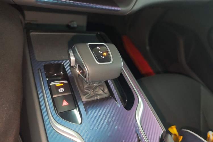 Used Hongqi E-QM5 2021 Online Booking Charging T3 Edition 5-Seater Gear Lever