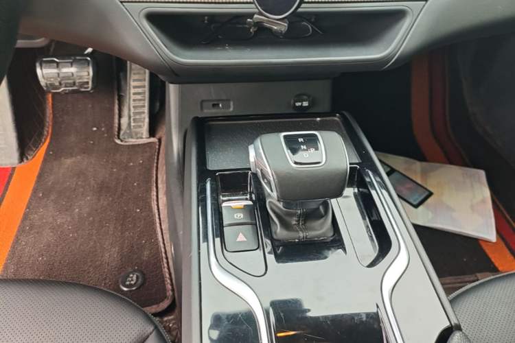 Used Hongqi E-QM5 2021 Charging Version Flagship Edition Gear Lever