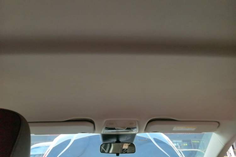 Used Hongqi E-QM5 2021 Online Booking Charging T3 Edition 4 Seats Headliner