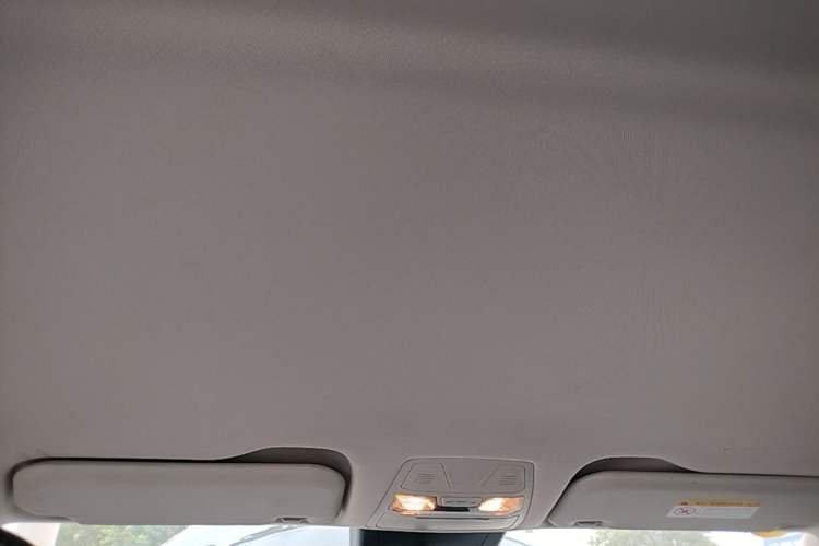 Used Hongqi E-QM5 2021 Online Booking Charging Basic Edition 5 Seats Headliner