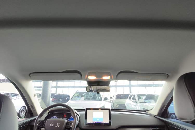 Used Hongqi E-QM5 2021 Online Booking Charging T3 Edition 5-Seater Headliner
