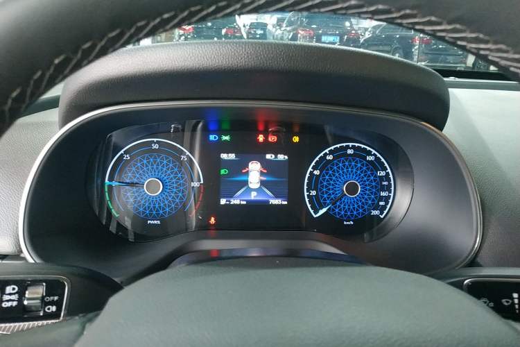 Used Hongqi E-QM5 2021 Charging Version Flagship Edition Instrument Cluster