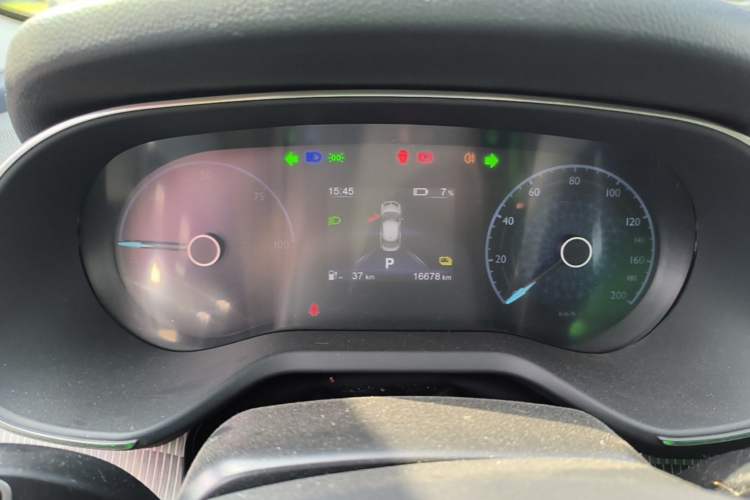 Used Hongqi E-QM5 2021 Online Booking Charging Basic Edition 5 Seats Instrument Cluster