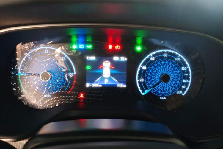 Used Hongqi E-QM5 2021 Charging T3 Version 5 Seats Instrument Cluster