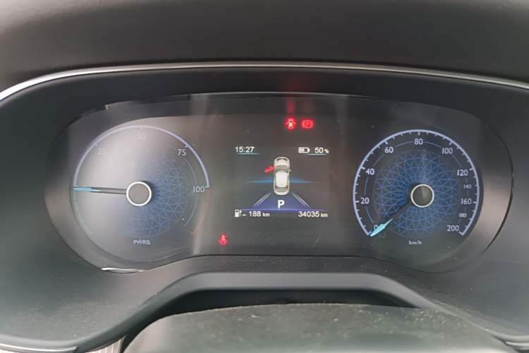 Used Hongqi E-QM5 2021 Online Booking Charging Basic Edition 5 Seats Instrument Cluster