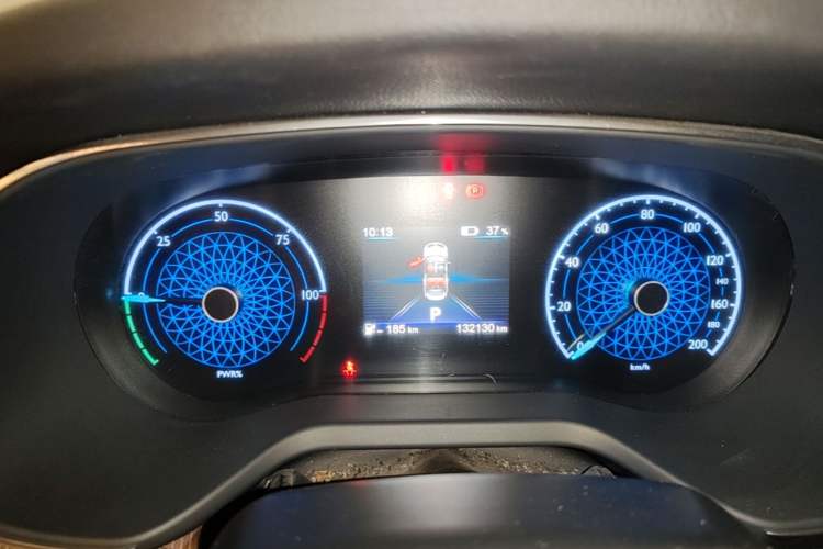 Used Hongqi E-QM5 2021 Online Booking Charging Basic Edition 5 Seats Instrument Cluster