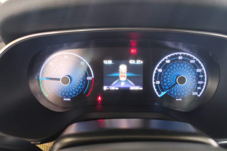 Used Hongqi E-QM5 2021 Online Booking Charging T3 Edition 5-Seater Instrument Cluster