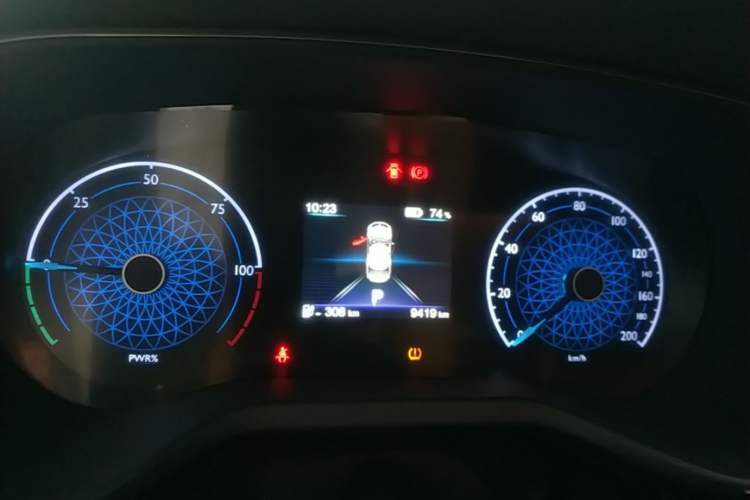 Used Hongqi E-QM5 2021 Online Booking Charging T3 Edition 5-Seater Instrument Cluster