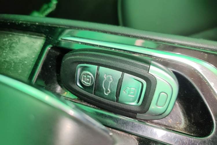 Used Hongqi E-QM5 2021 Charging Version Flagship Edition Interior 1