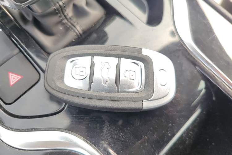 Used Hongqi E-QM5 2021 Charging Version Flagship Edition Interior 1