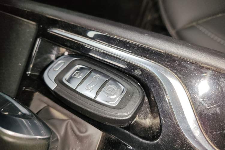 Used Hongqi E-QM5 2021 Charging Version Flagship Edition Interior 1