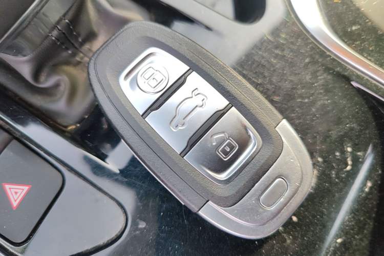 Used Hongqi E-QM5 2021 Charging Version Flagship Edition Interior 1