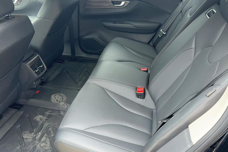 Used Hongqi E-QM5 2021 Charging Version Flagship Edition Interior 2