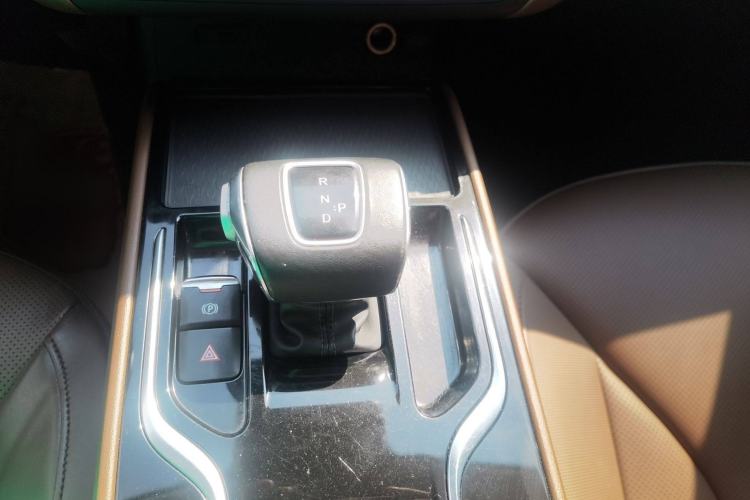 Used Hongqi E-QM5 2021 Charging T3 Version 4 Seats Interior 2