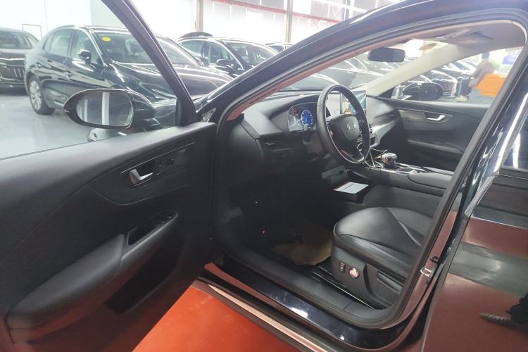 Used Hongqi E-QM5 2021 Charging Flagship Edition Interior 3