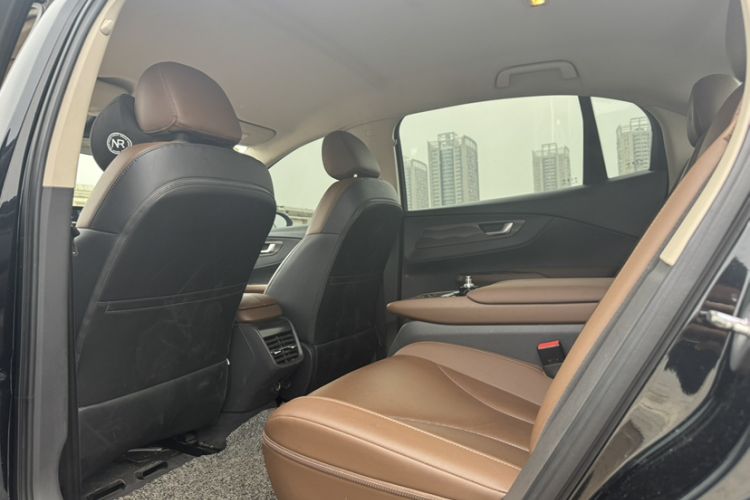 Used Hongqi E-QM5 2021 Online Booking Charging T3 Edition 4 Seats Interior 3