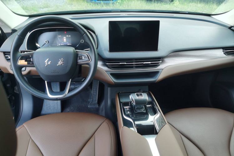 Used Hongqi E-QM5 2021 Charging T3 Version 4 Seats Interior 3