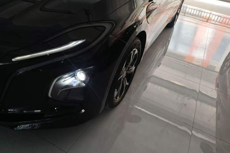 Used Hongqi E-QM5 2021 Online Booking Charging T3 Edition 5-Seater Left Front Headlight