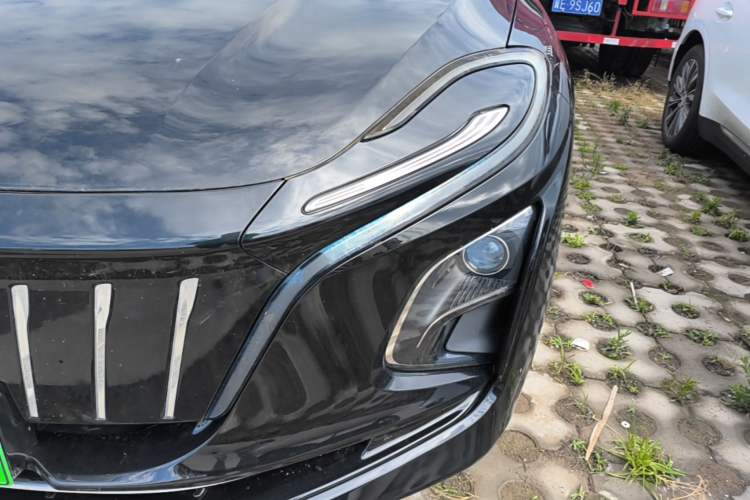Used Hongqi E-QM5 2021 Online Booking Charging Basic Edition 5 Seats Left Front Headlight