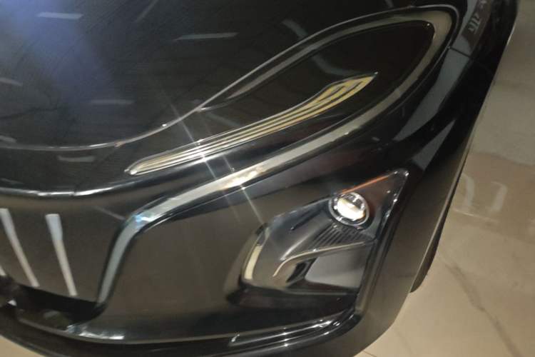Used Hongqi E-QM5 2021 Online Booking Charging Basic Edition 5 Seats Left Front Headlight
