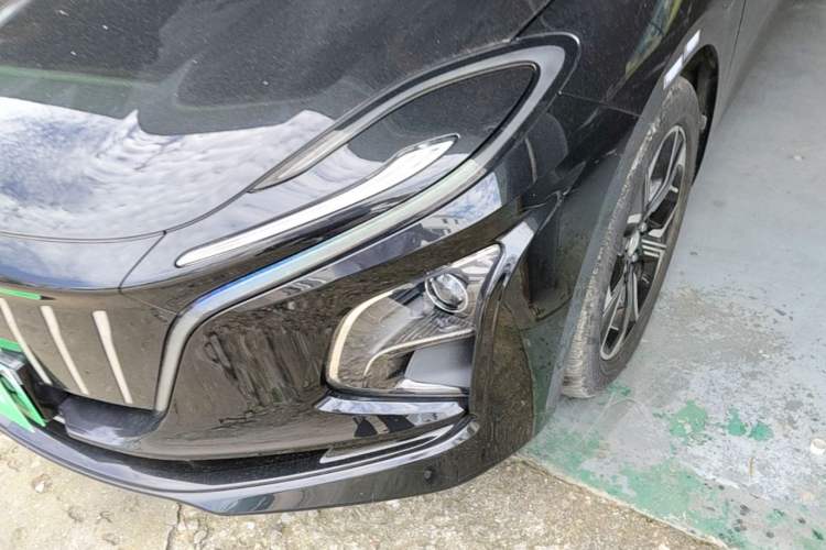 Used Hongqi E-QM5 2021 Online Booking Charging Basic Edition 5 Seats Left Front Headlight