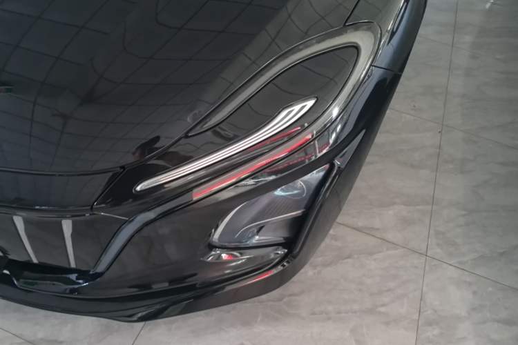 Used Hongqi E-QM5 2021 Online Booking Charging Basic Edition 4 Seats Left Front Headlight