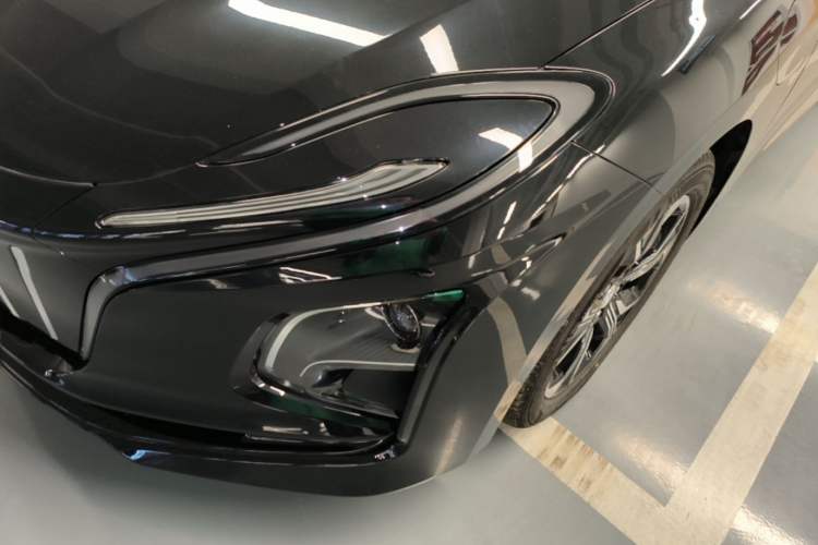 Used Hongqi E-QM5 2021 Online Booking Charging Basic Edition 5 Seats Left Front Headlight