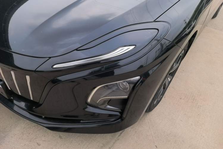 Used Hongqi E-QM5 2021 Charging T3 Version 4 Seats Left Front Headlight