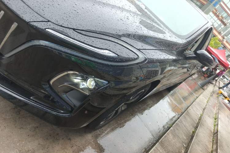Used Hongqi E-QM5 2021 Charging T3 Version 5 Seats Left Front Headlight