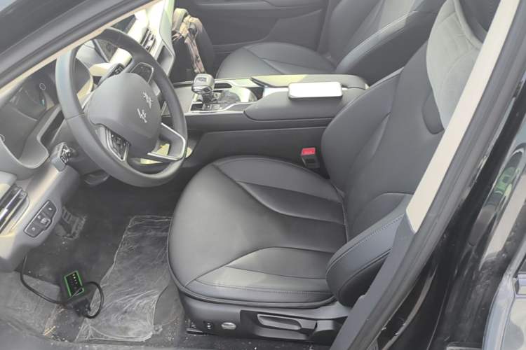 Used Hongqi E-QM5 2021 Online Booking Charging Basic Edition 5 Seats Left Front Seat