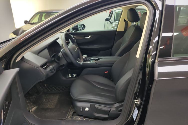 Used Hongqi E-QM5 2021 Charging Version Flagship Edition Left Front Seat